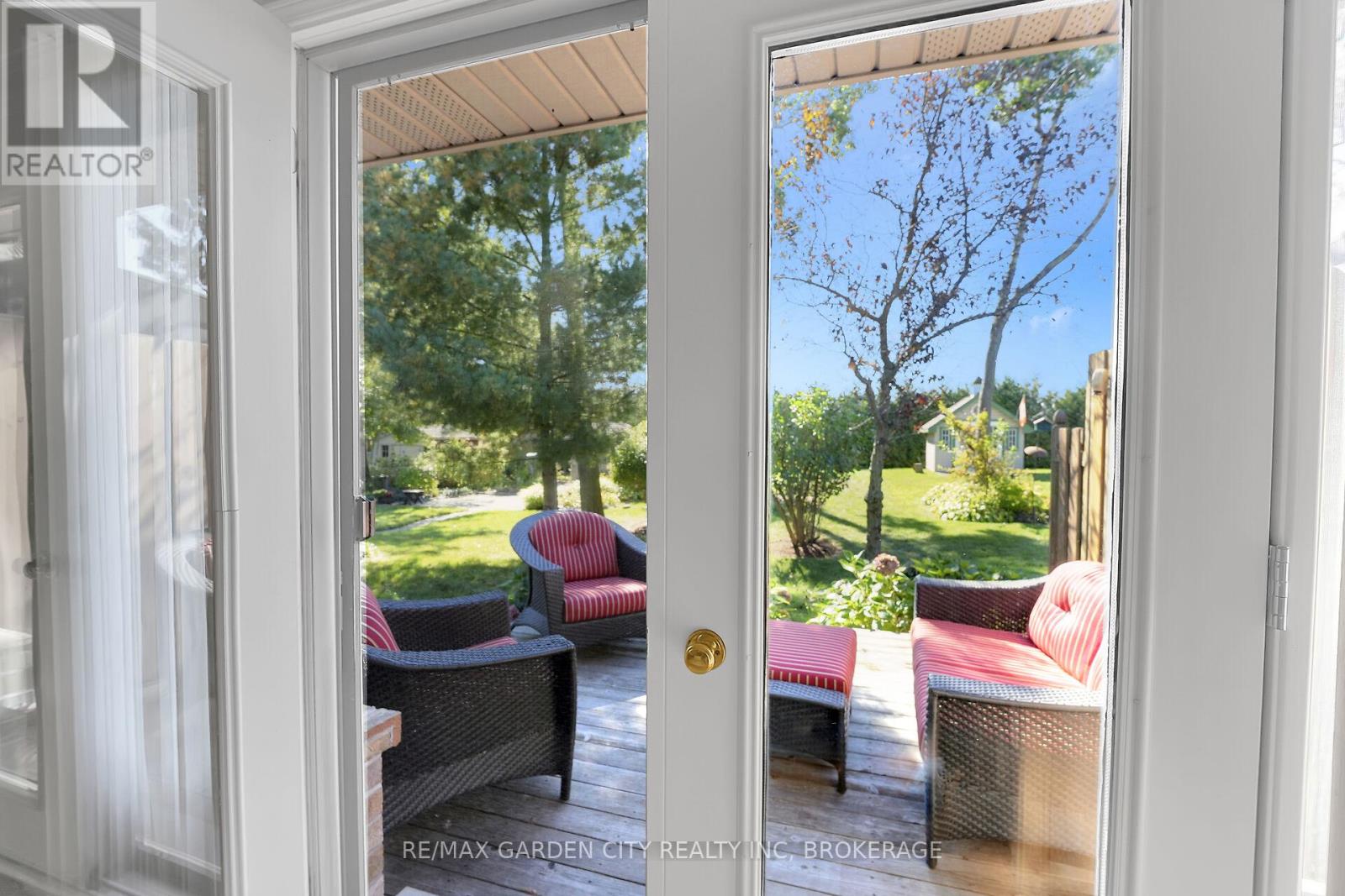 176 Beckett Crescent, Pelham (Fonthill), Ontario  L0S 1E4 - Photo 12 - X12433750
