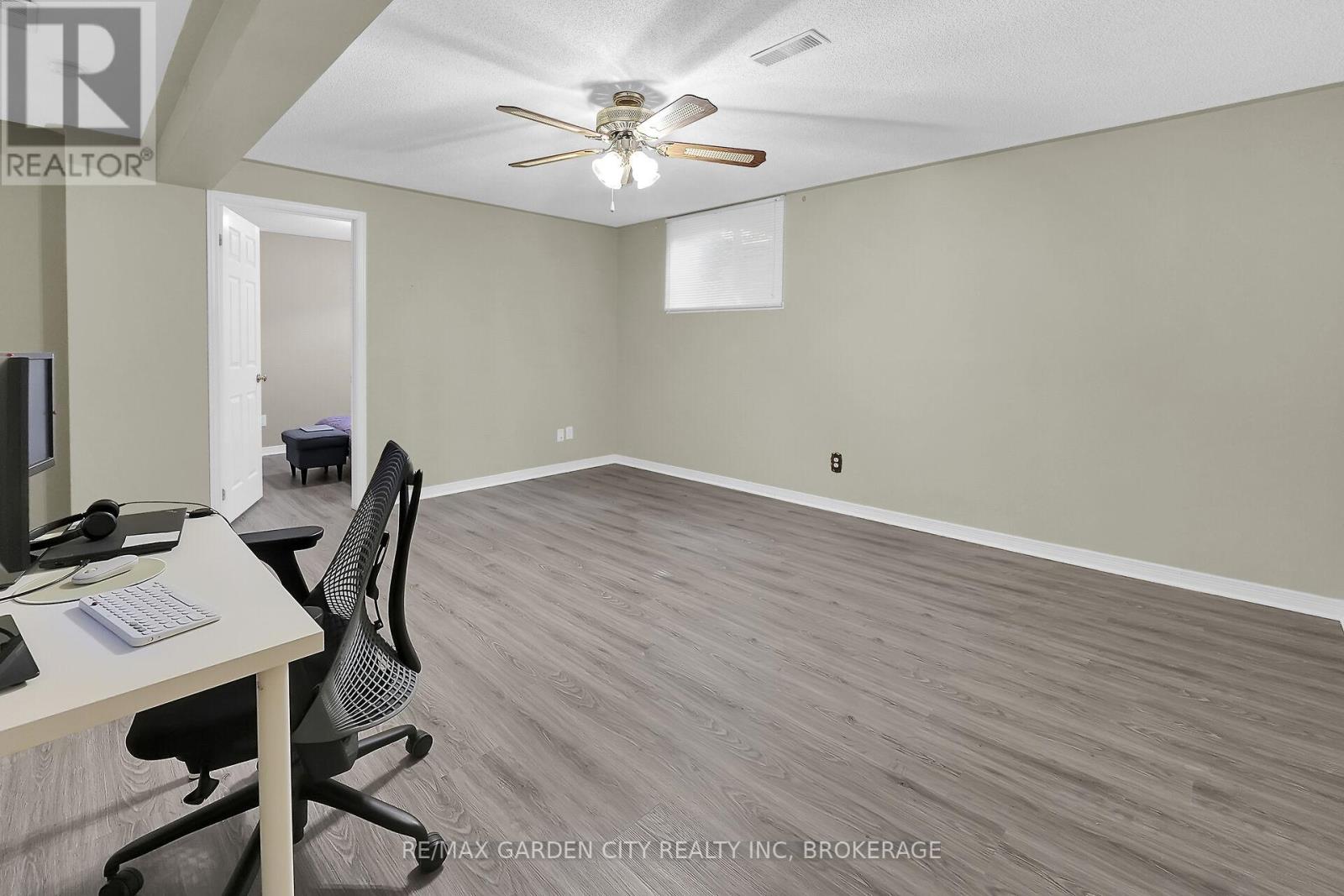 176 Beckett Crescent, Pelham (Fonthill), Ontario  L0S 1E4 - Photo 23 - X12433750