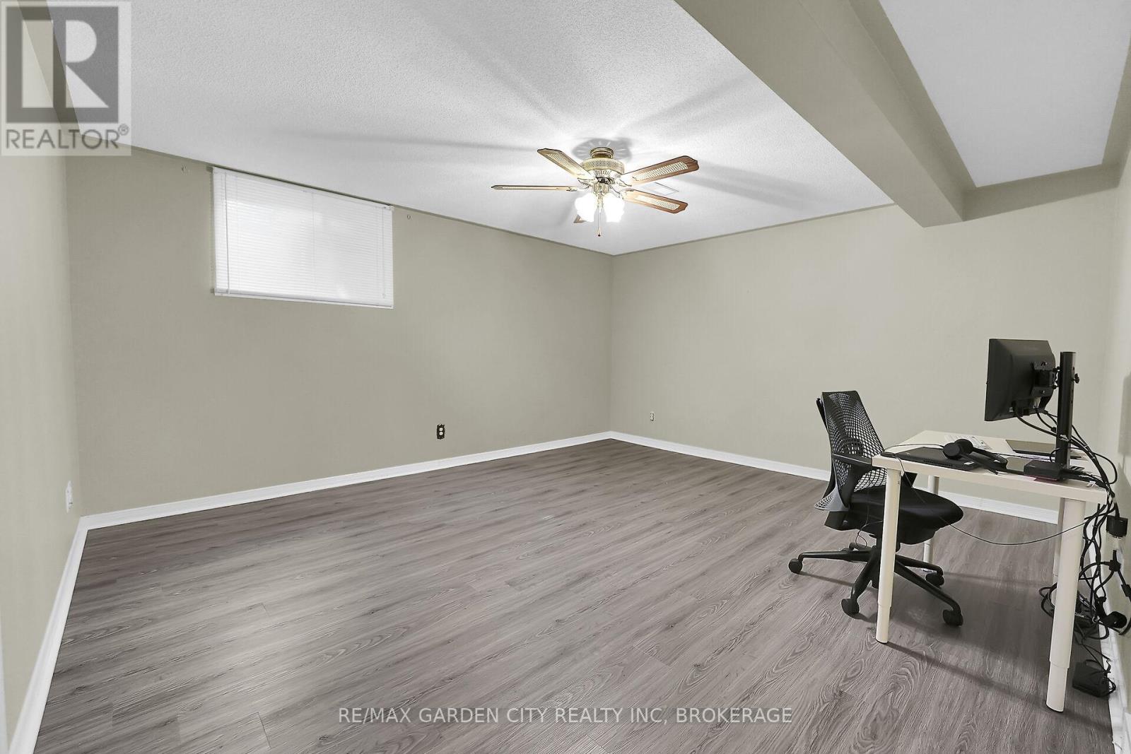 176 Beckett Crescent, Pelham (Fonthill), Ontario  L0S 1E4 - Photo 24 - X12433750