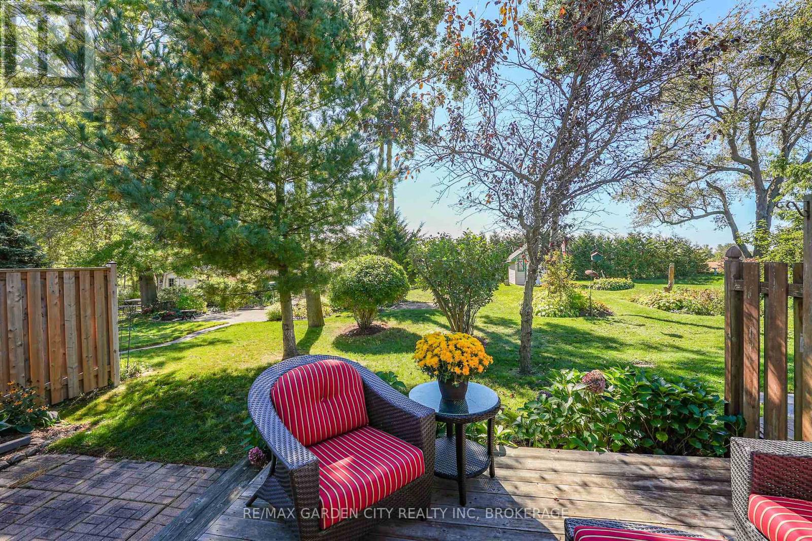 176 Beckett Crescent, Pelham (Fonthill), Ontario  L0S 1E4 - Photo 28 - X12433750
