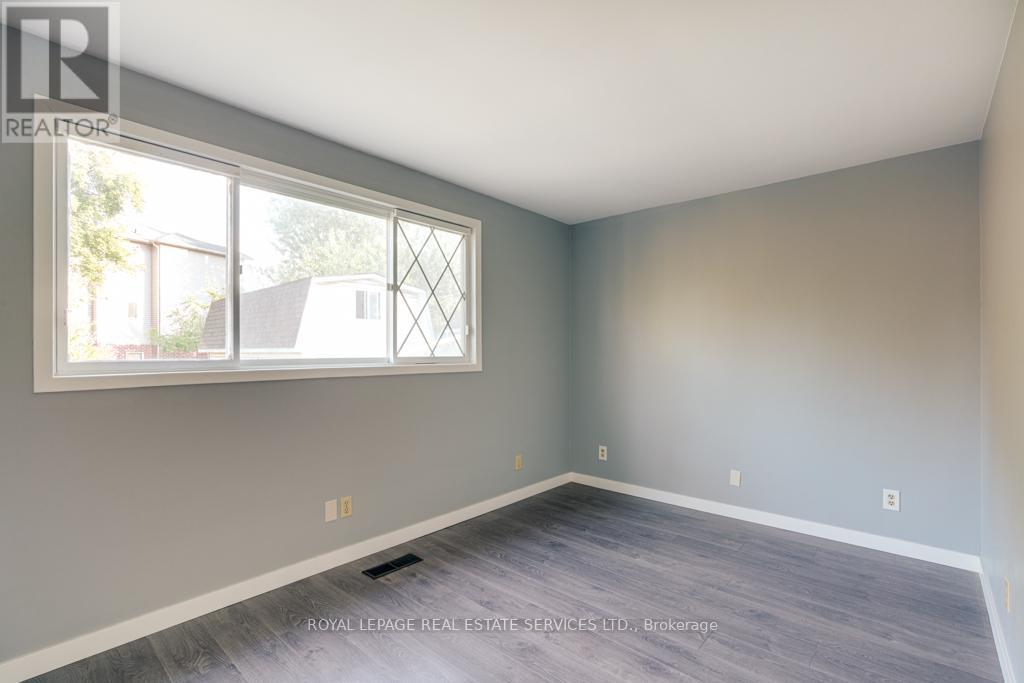 120 Page Street, St. Catharines, Ontario  L2R 4A9 - Photo 13 - X12433709