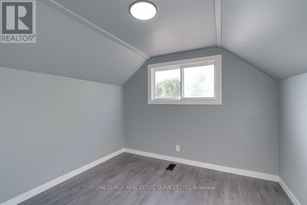 120 Page Street, St. Catharines, Ontario  L2R 4A9 - Photo 18 - X12433709
