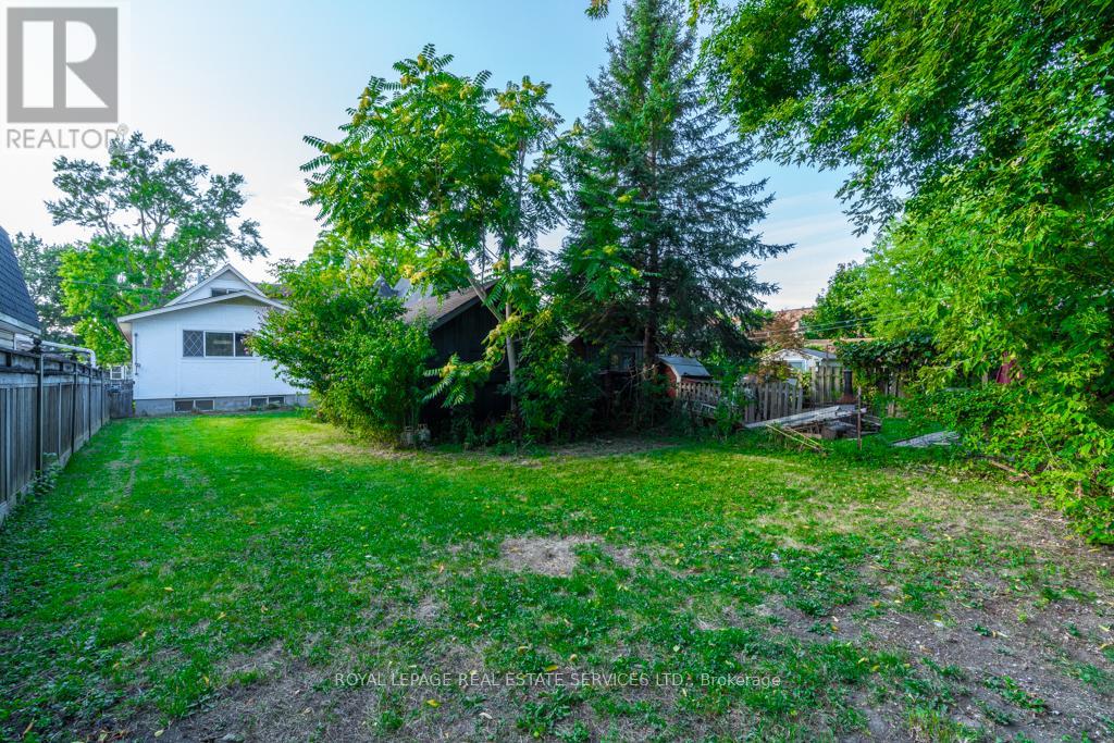 120 Page Street, St. Catharines, Ontario  L2R 4A9 - Photo 30 - X12433709
