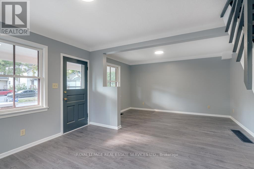 120 Page Street, St. Catharines, Ontario  L2R 4A9 - Photo 8 - X12433709