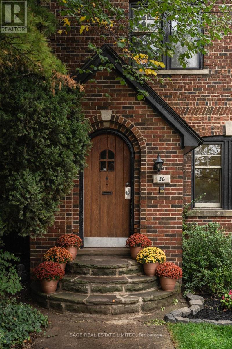 36 MOUNTWOOD AVENUE, Hamilton, Ontario