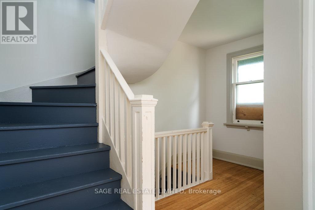 36 Mountwood Avenue, Hamilton, Ontario  L8N 2G9 - Photo 30 - X12433721
