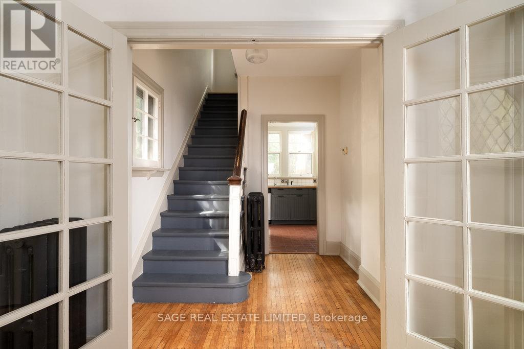 36 Mountwood Avenue, Hamilton, Ontario  L8N 2G9 - Photo 6 - X12433721