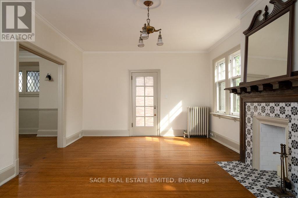 36 Mountwood Avenue, Hamilton, Ontario  L8N 2G9 - Photo 9 - X12433721