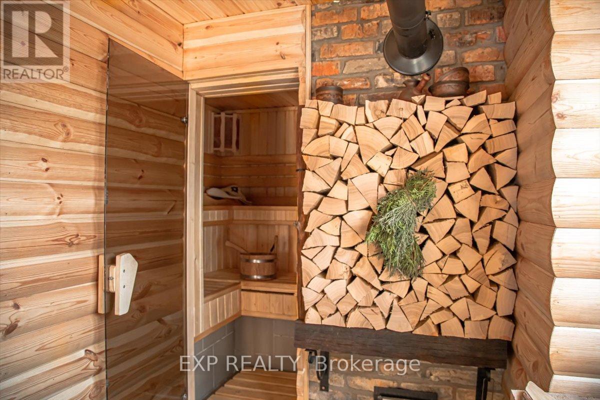 200 Lakeshore Road, Meaford, Ontario  N4L 0A7 - Photo 29 - X12433731