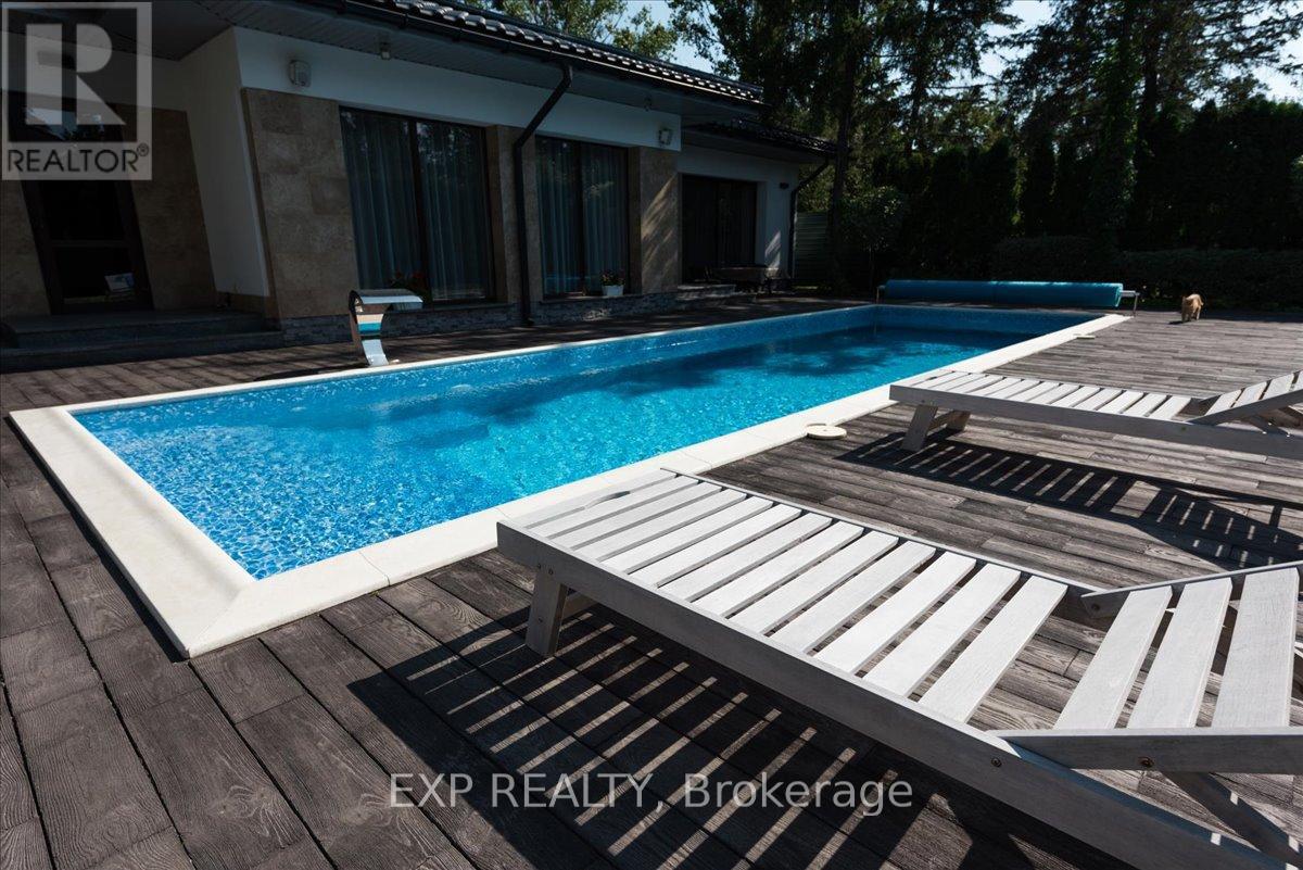 200 Lakeshore Road, Meaford, Ontario  N4L 0A7 - Photo 34 - X12433731