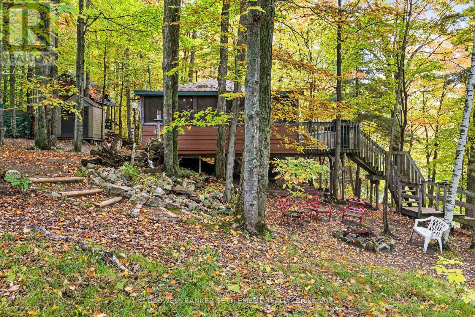 120 Upper Lake Lane, South Frontenac, Ontario  K0H 1T0 - Photo 8 - X12433770