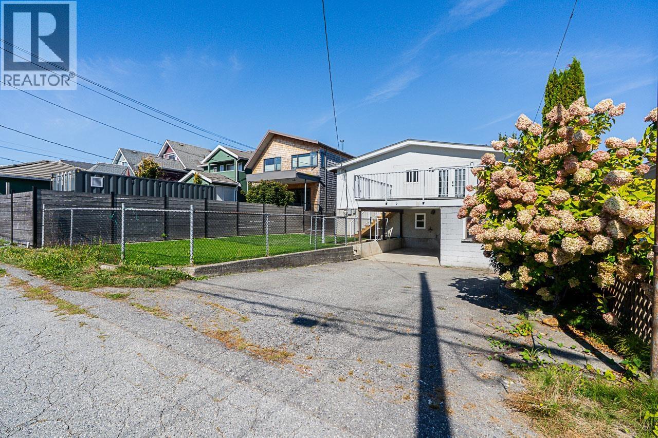 4346 Dundas Street, Burnaby, British Columbia  V5C 1B3 - Photo 39 - R3053112