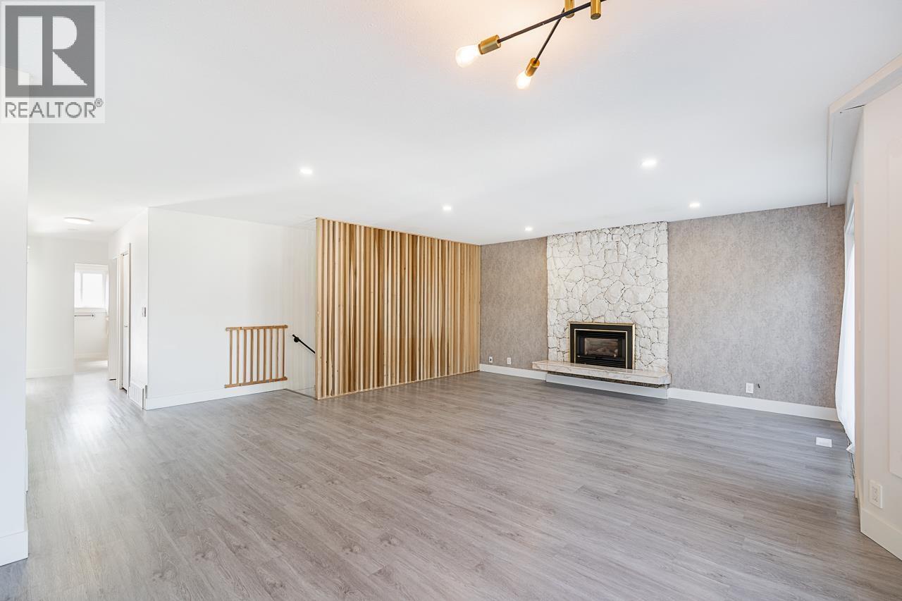 4346 Dundas Street, Burnaby, British Columbia  V5C 1B3 - Photo 8 - R3053112