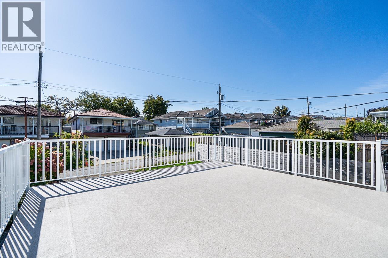 4346 Dundas Street, Burnaby, British Columbia  V5C 1B3 - Photo 17 - R3053112