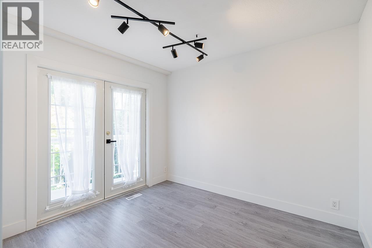 4346 Dundas Street, Burnaby, British Columbia  V5C 1B3 - Photo 13 - R3053112
