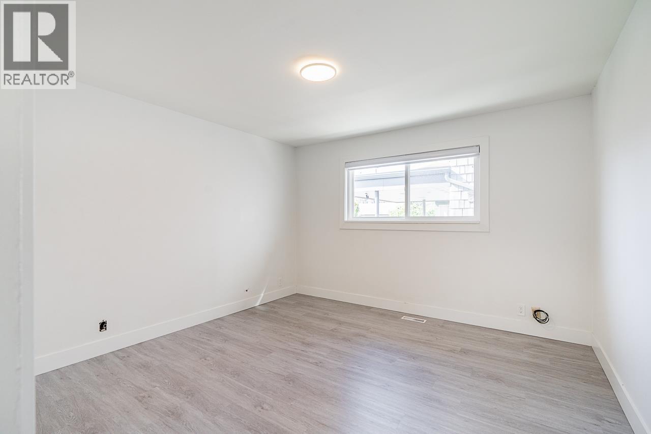 4346 Dundas Street, Burnaby, British Columbia  V5C 1B3 - Photo 24 - R3053112