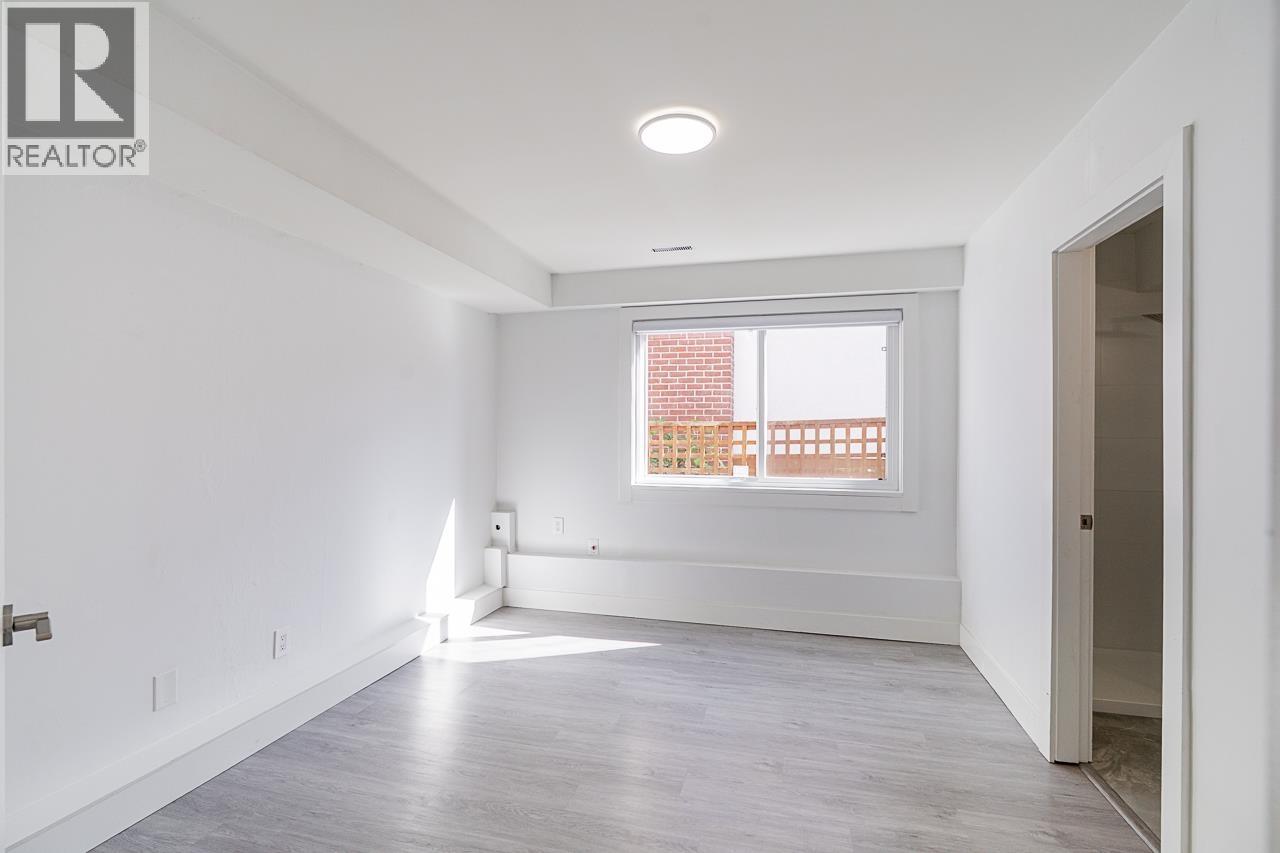 4346 Dundas Street, Burnaby, British Columbia  V5C 1B3 - Photo 30 - R3053112