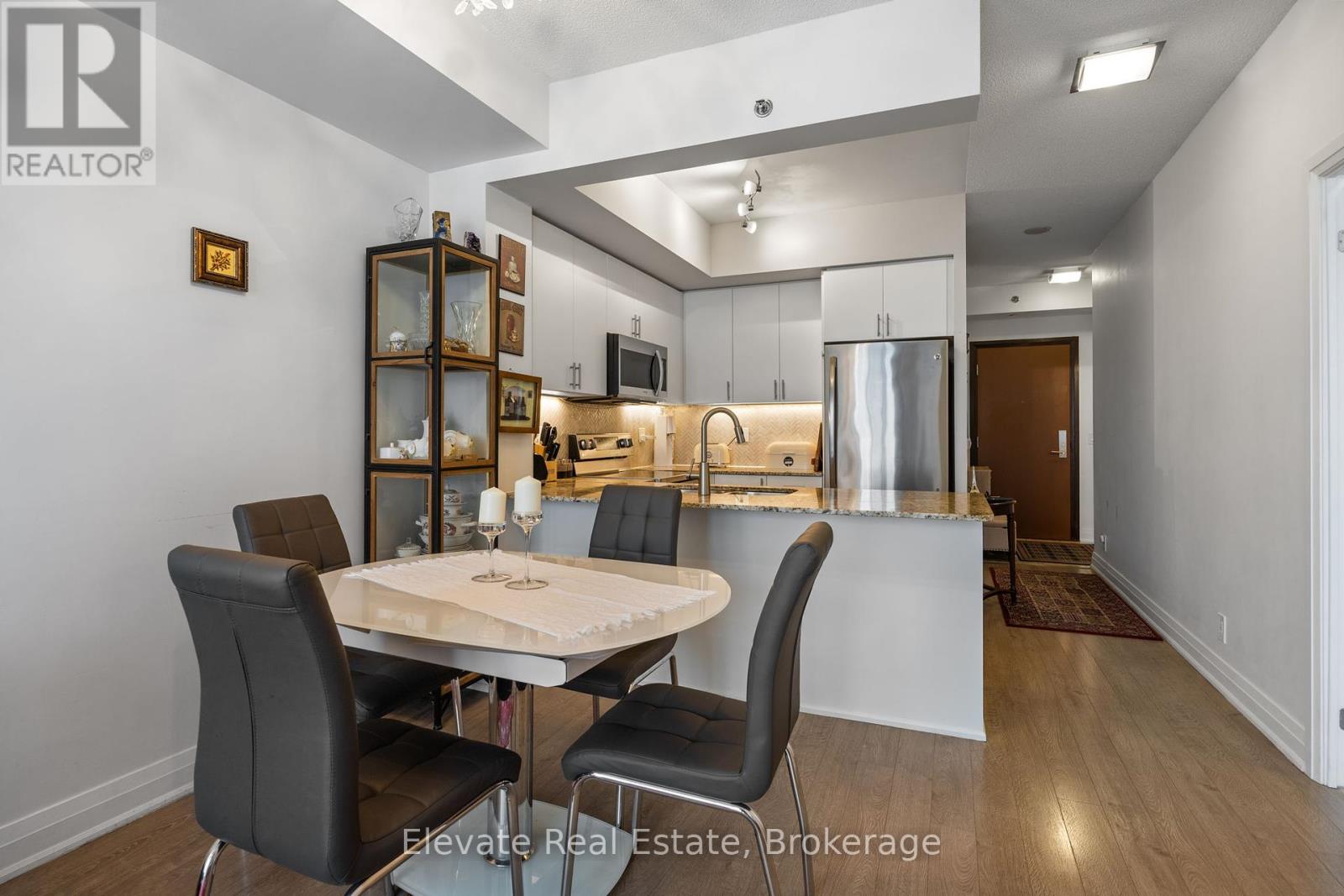 314 - 520 Steeles Avenue W, Vaughan, Ontario  L4J 0H2 - Photo 15 - N12417695