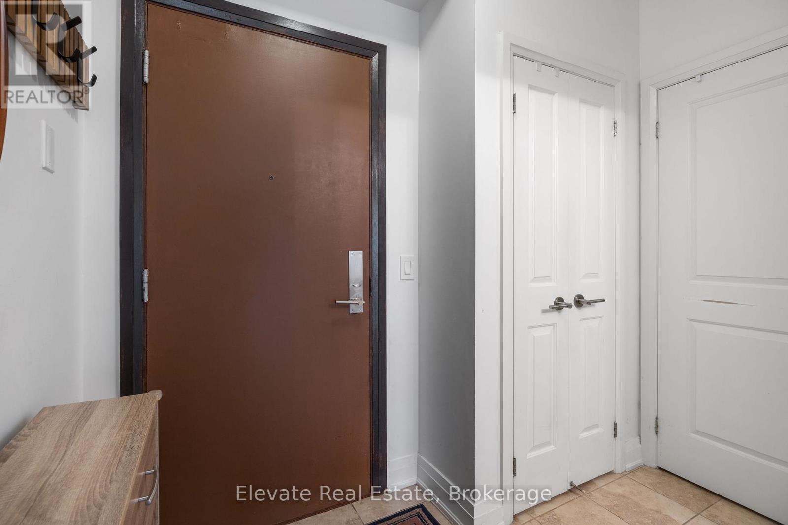314 - 520 Steeles Avenue W, Vaughan, Ontario  L4J 0H2 - Photo 5 - N12417695