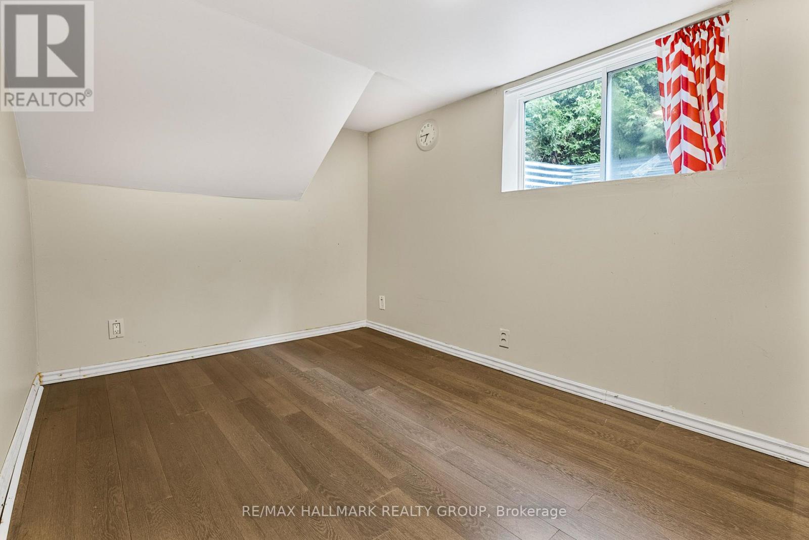2666 Regina Street, Ottawa, Ontario  K2B 6X8 - Photo 25 - X12393508
