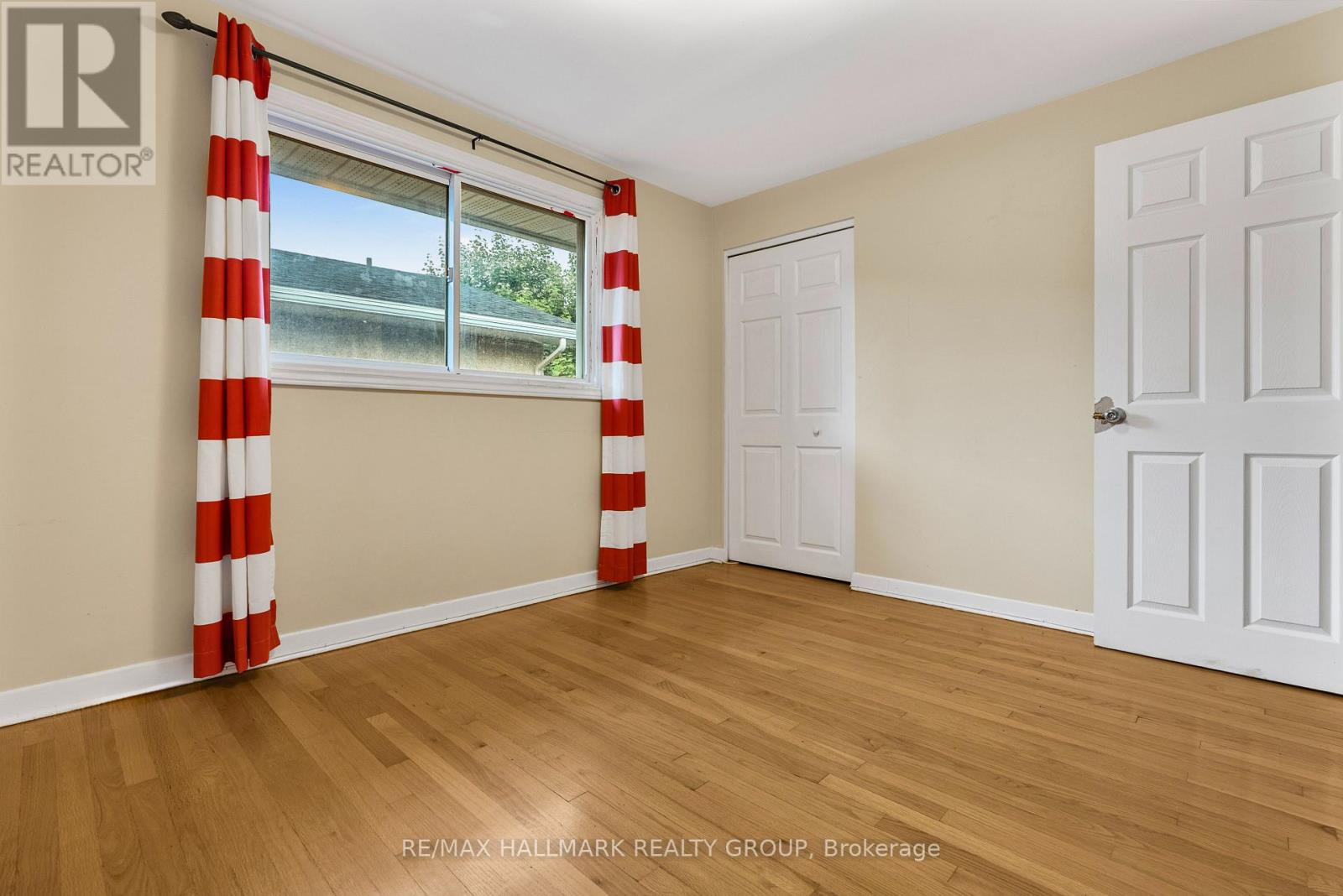 2666 Regina Street, Ottawa, Ontario  K2B 6X8 - Photo 20 - X12393508