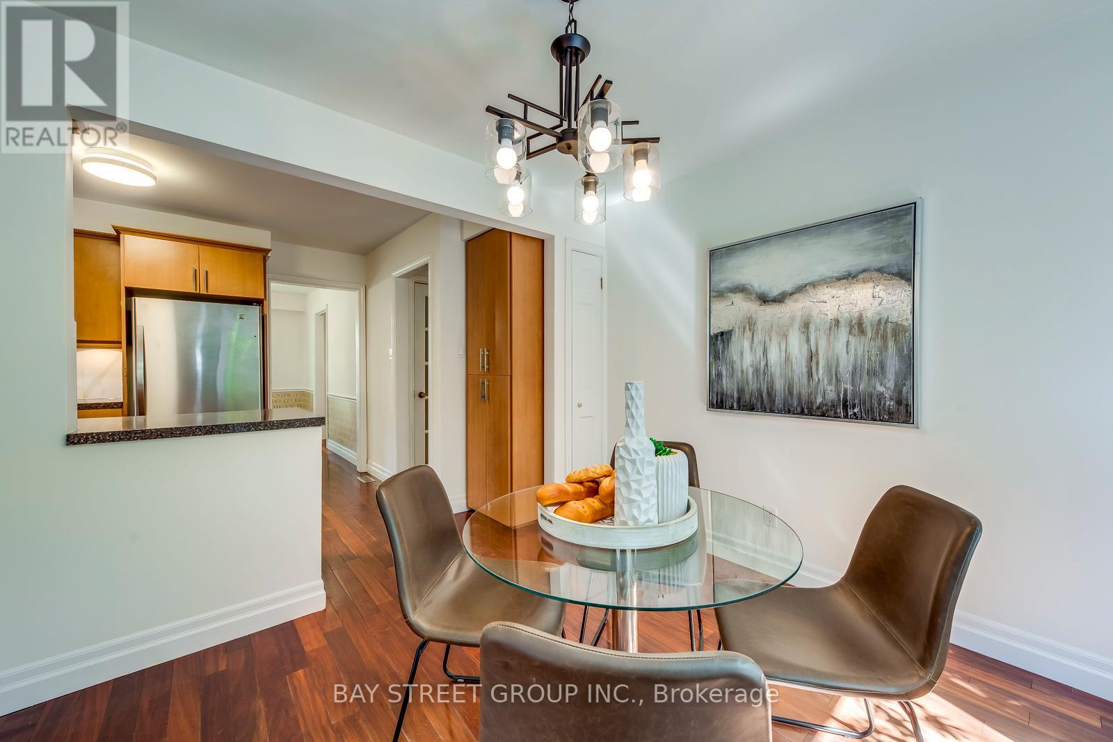 130 All Saints Crescent, Oakville, Ontario  L6J 5Y7 - Photo 21 - W12271685