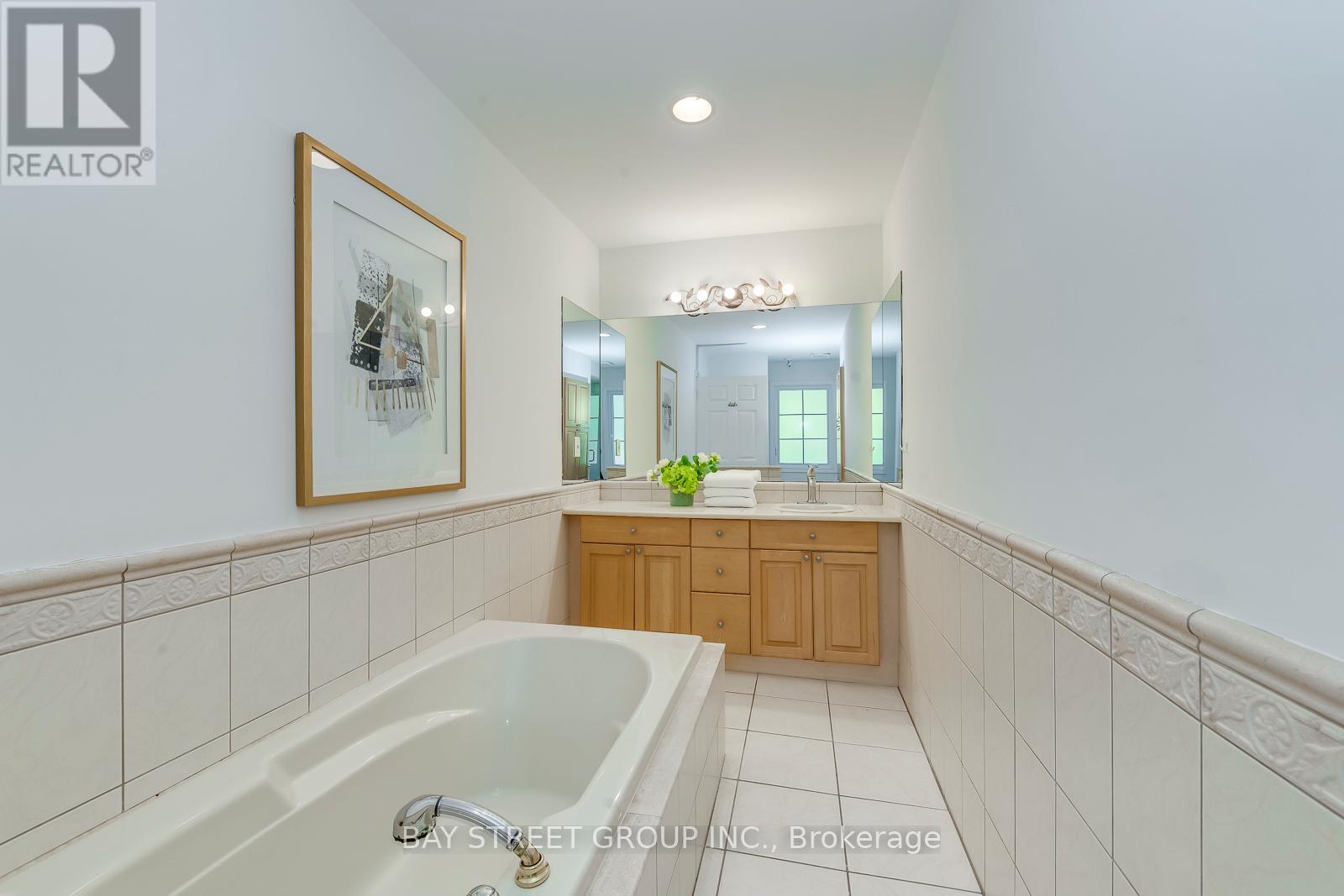 130 All Saints Crescent, Oakville, Ontario  L6J 5Y7 - Photo 29 - W12271685