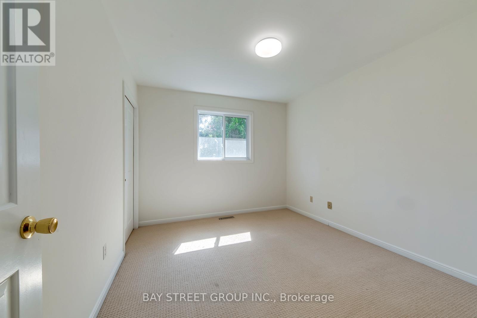 130 All Saints Crescent, Oakville, Ontario  L6J 5Y7 - Photo 34 - W12271685