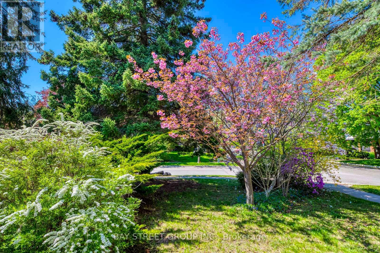 130 All Saints Crescent, Oakville, Ontario  L6J 5Y7 - Photo 44 - W12271685
