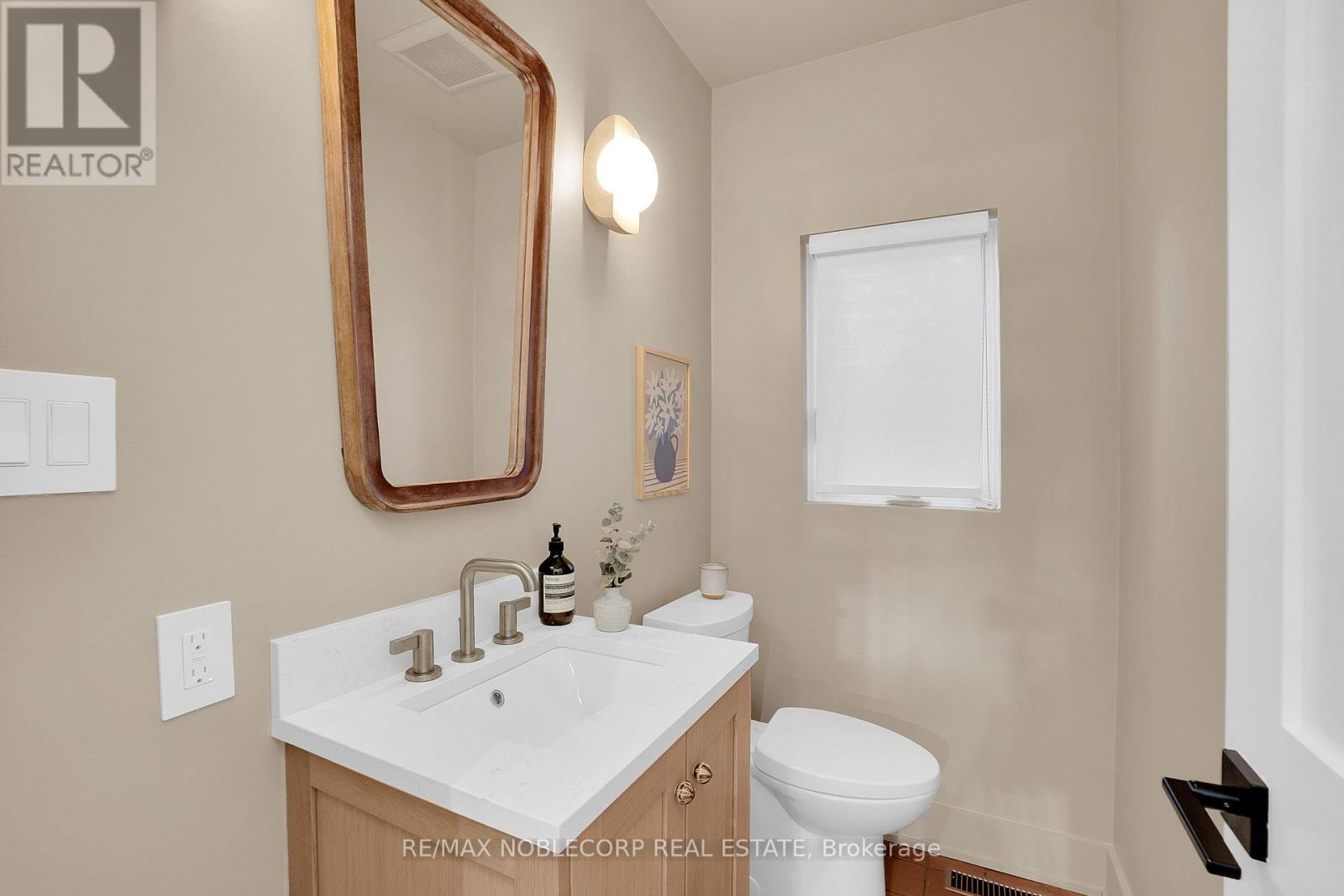 299 Winona Drive, Toronto, Ontario  M6C 3S8 - Photo 13 - C12433756