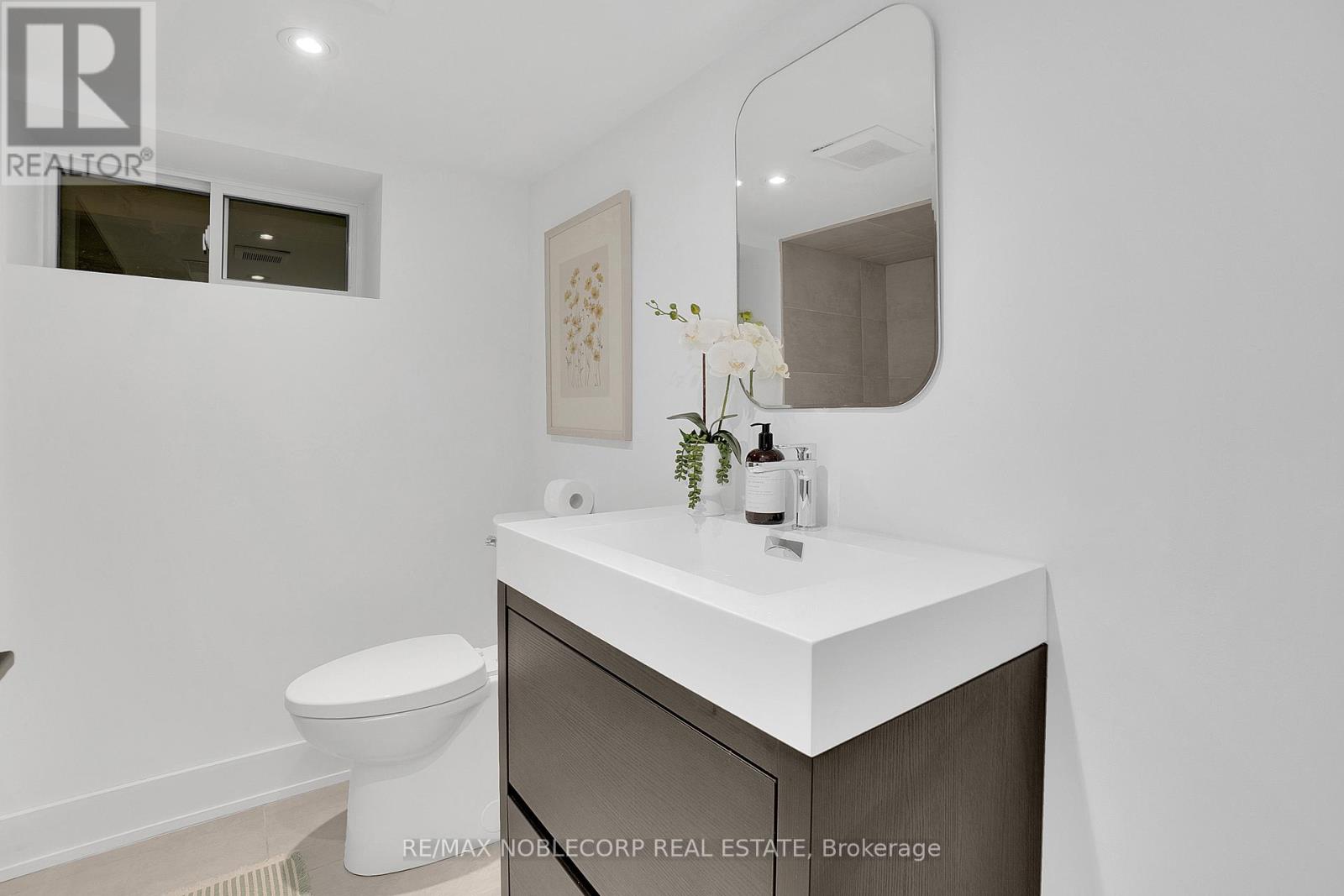 299 Winona Drive, Toronto, Ontario  M6C 3S8 - Photo 25 - C12433756