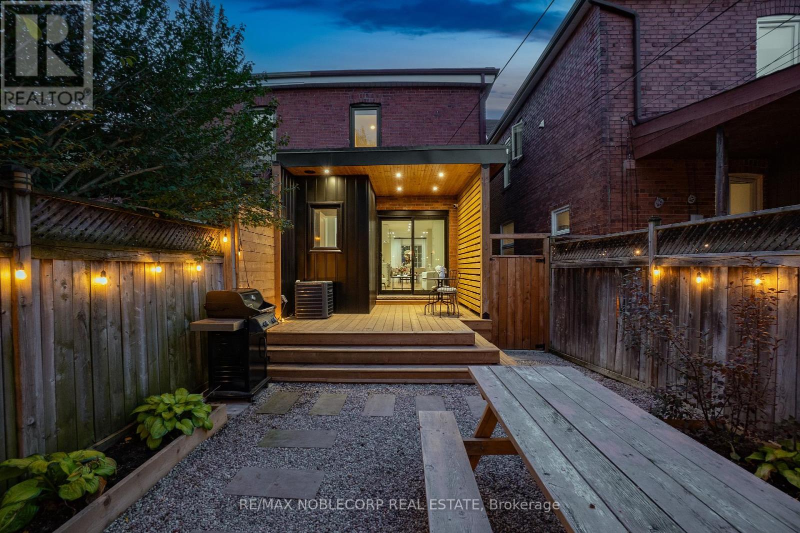 299 Winona Drive, Toronto, Ontario  M6C 3S8 - Photo 26 - C12433756
