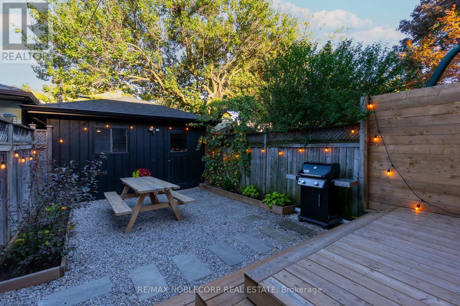 299 Winona Drive, Toronto, Ontario  M6C 3S8 - Photo 28 - C12433756