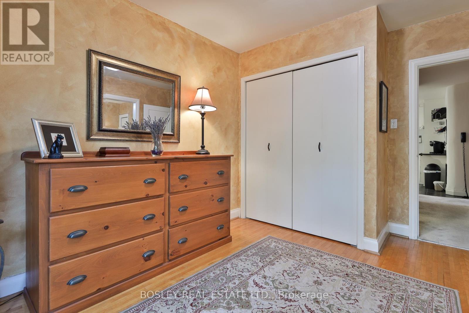 333 Sutherland Drive, Toronto, Ontario  M4G 1J7 - Photo 16 - C12433758