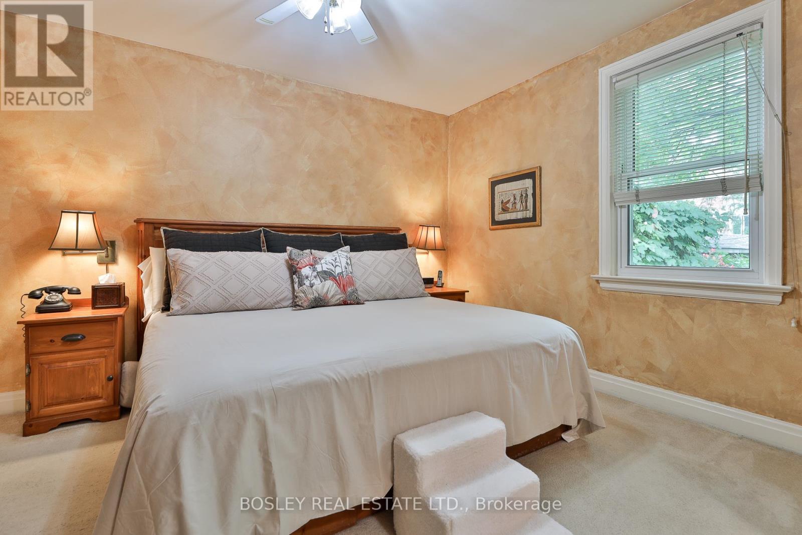 333 Sutherland Drive, Toronto, Ontario  M4G 1J7 - Photo 17 - C12433758