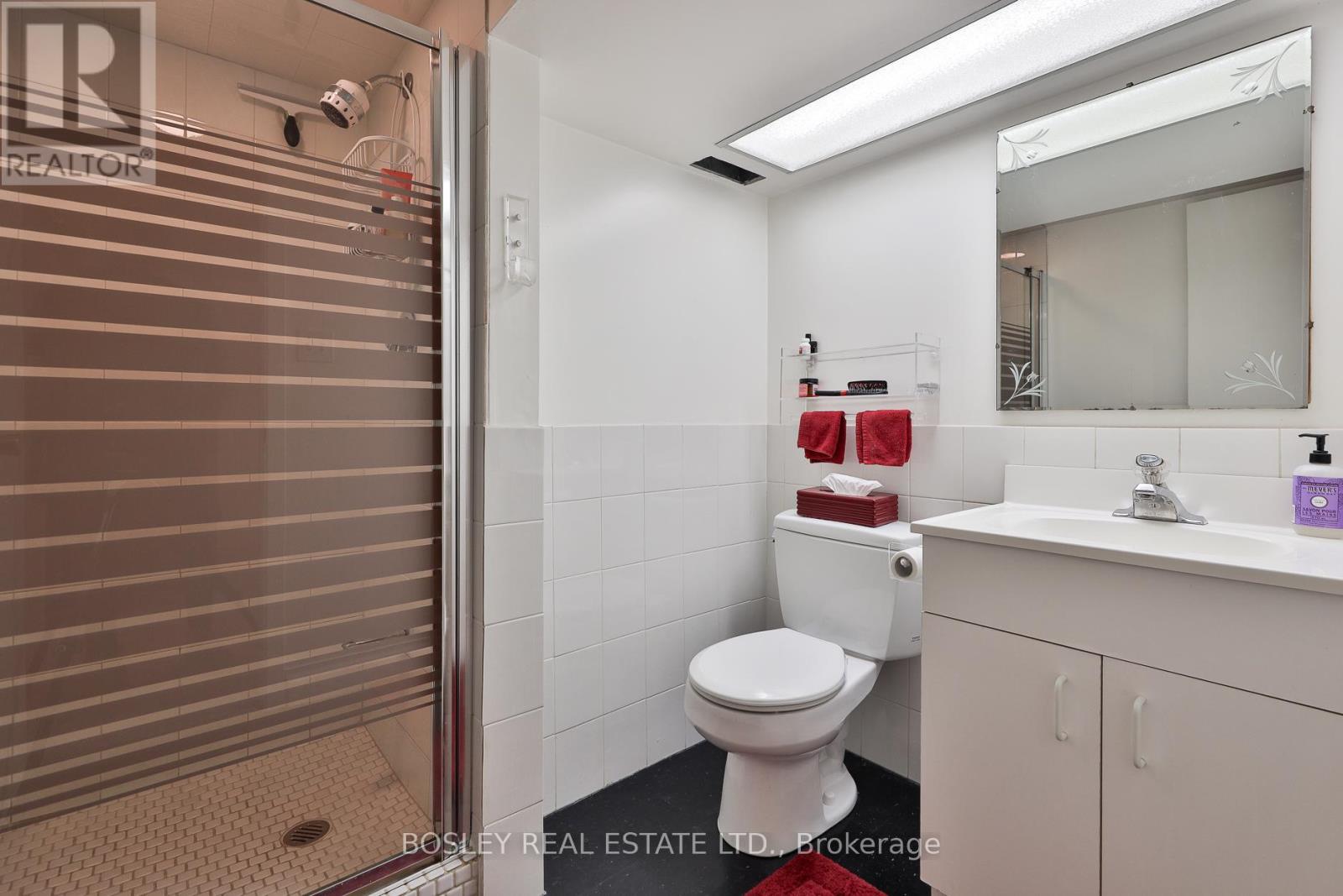 333 Sutherland Drive, Toronto, Ontario  M4G 1J7 - Photo 28 - C12433758