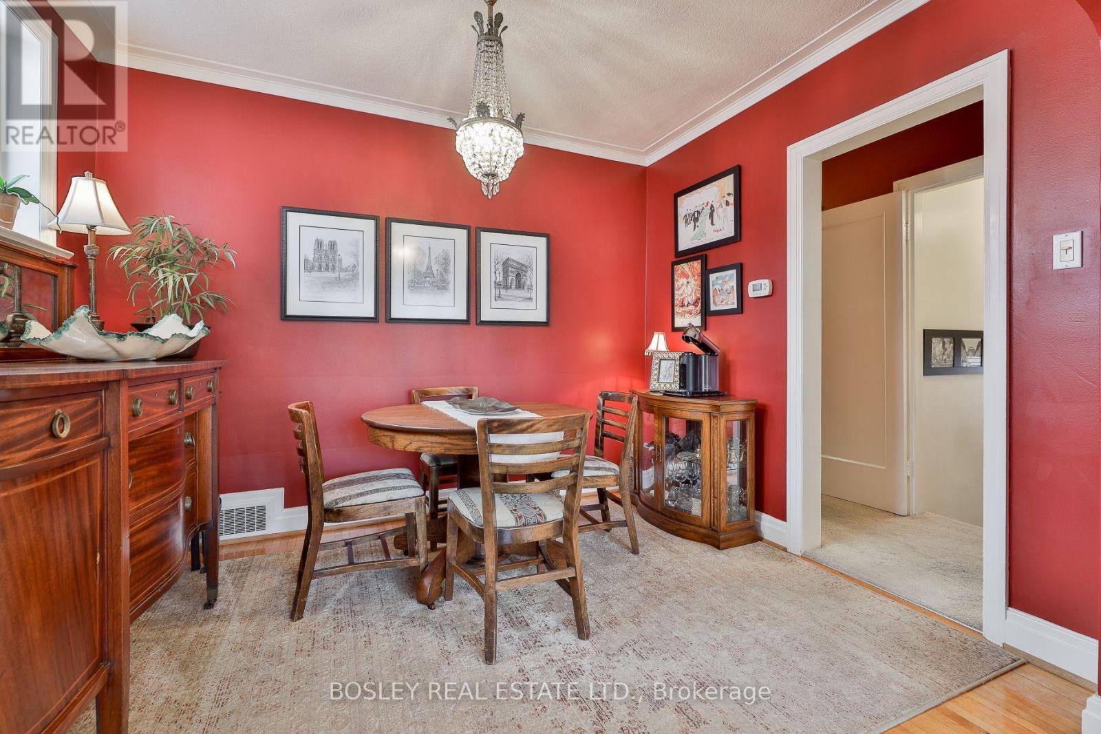 333 Sutherland Drive, Toronto, Ontario  M4G 1J7 - Photo 8 - C12433758