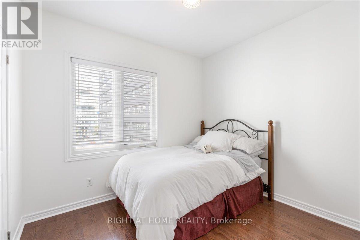 3 Joseph Salsberg Lane, Toronto, Ontario  M6J 3W8 - Photo 10 - C12433762
