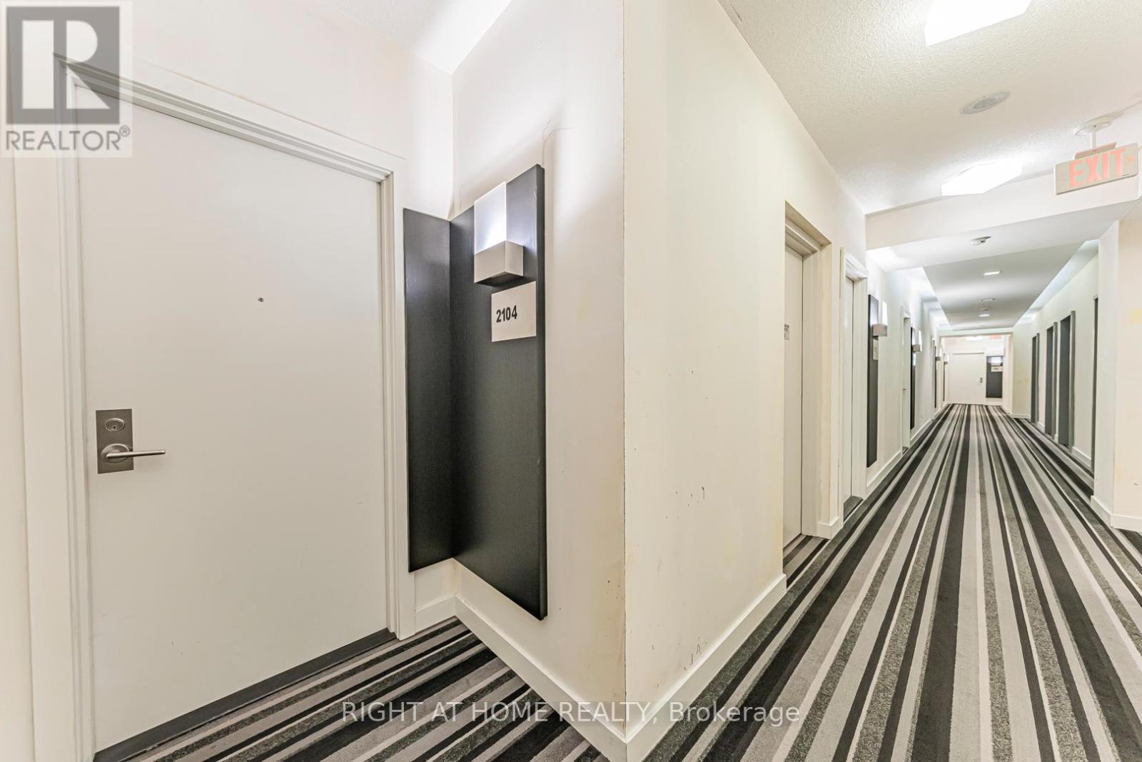 2104 - 28 Ted Rogers Way, Toronto, Ontario  M4Y 2J4 - Photo 16 - C12433763