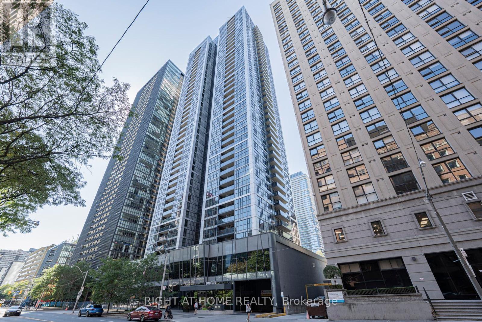 2104 - 28 Ted Rogers Way, Toronto, Ontario  M4Y 2J4 - Photo 21 - C12433763