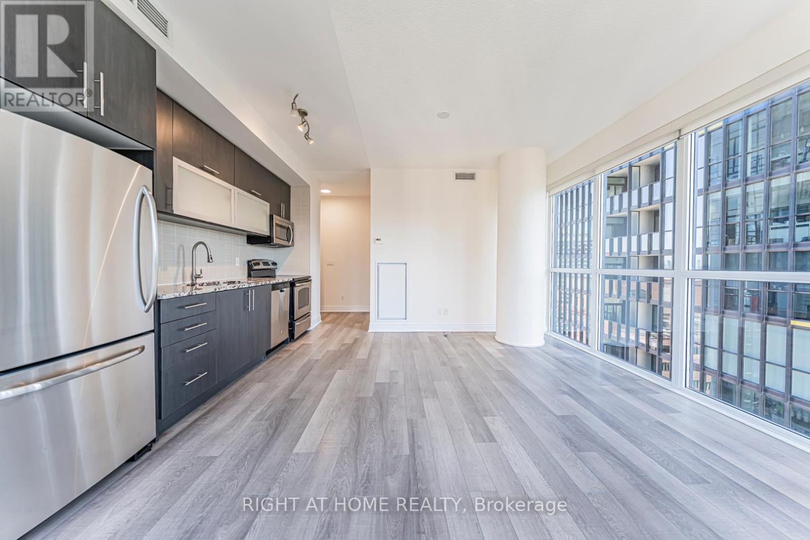 2104 - 28 Ted Rogers Way, Toronto, Ontario  M4Y 2J4 - Photo 4 - C12433763