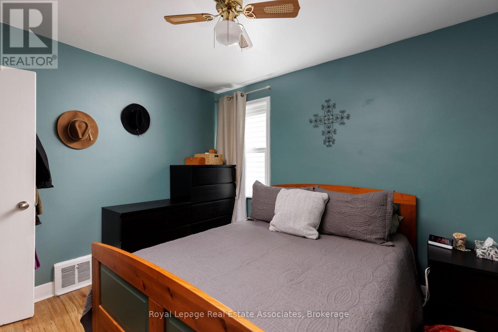 7 Maybourne Avenue, Toronto, Ontario  M1L 2V6 - Photo 24 - E12433744