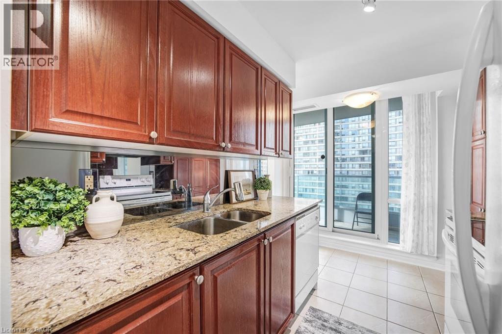 1 Elm Drive W Unit# 1005, Mississauga, Ontario  L5B 4M1 - Photo 13 - 40771545