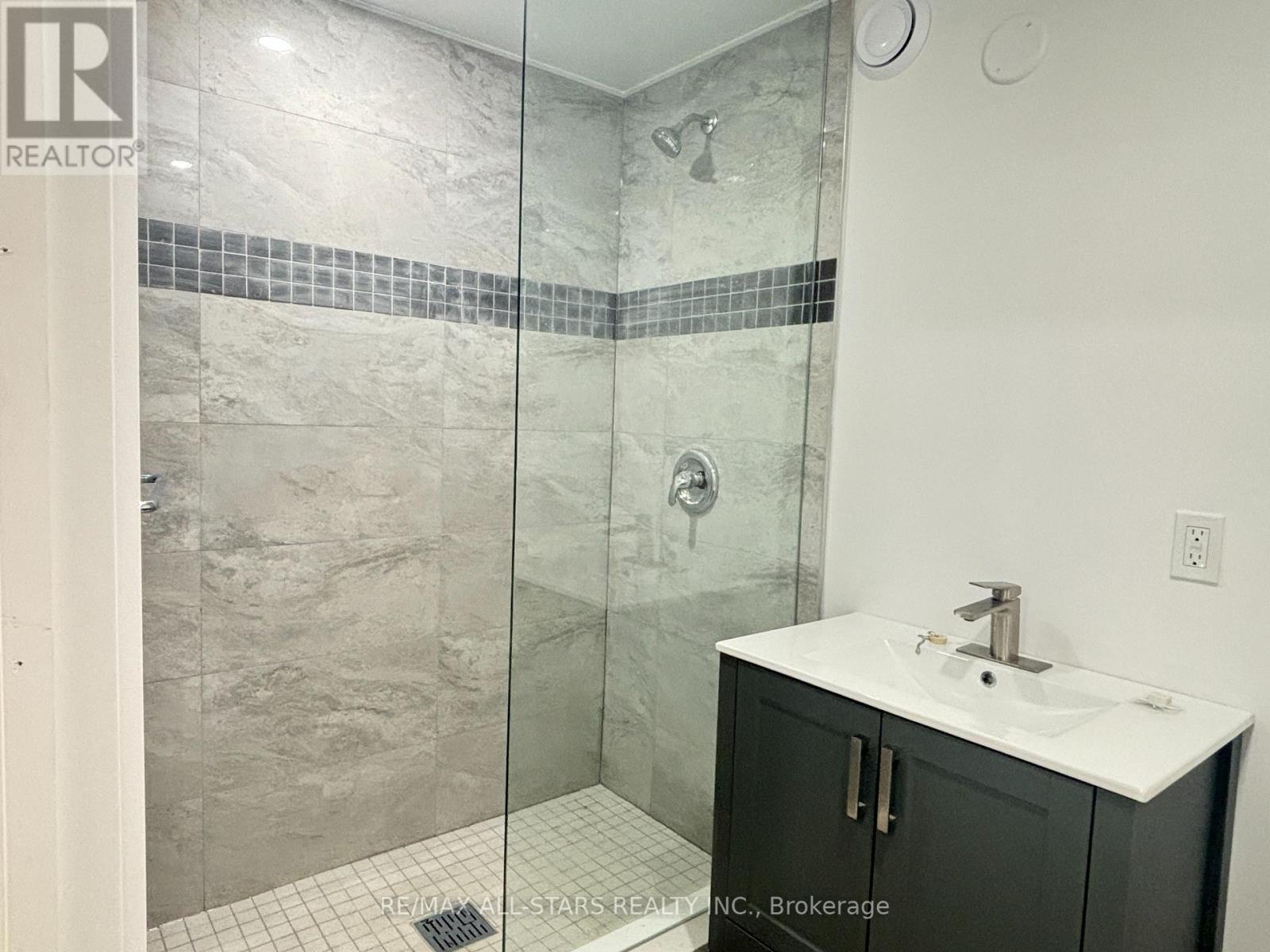 A - 1678 Metro Road, Georgina, Ontario  L0E 1S0 - Photo 10 - N12433734