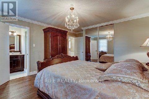 88 Windermere Crescent, Richmond Hill, Ontario  L4C 6Y9 - Photo 10 - N12433765