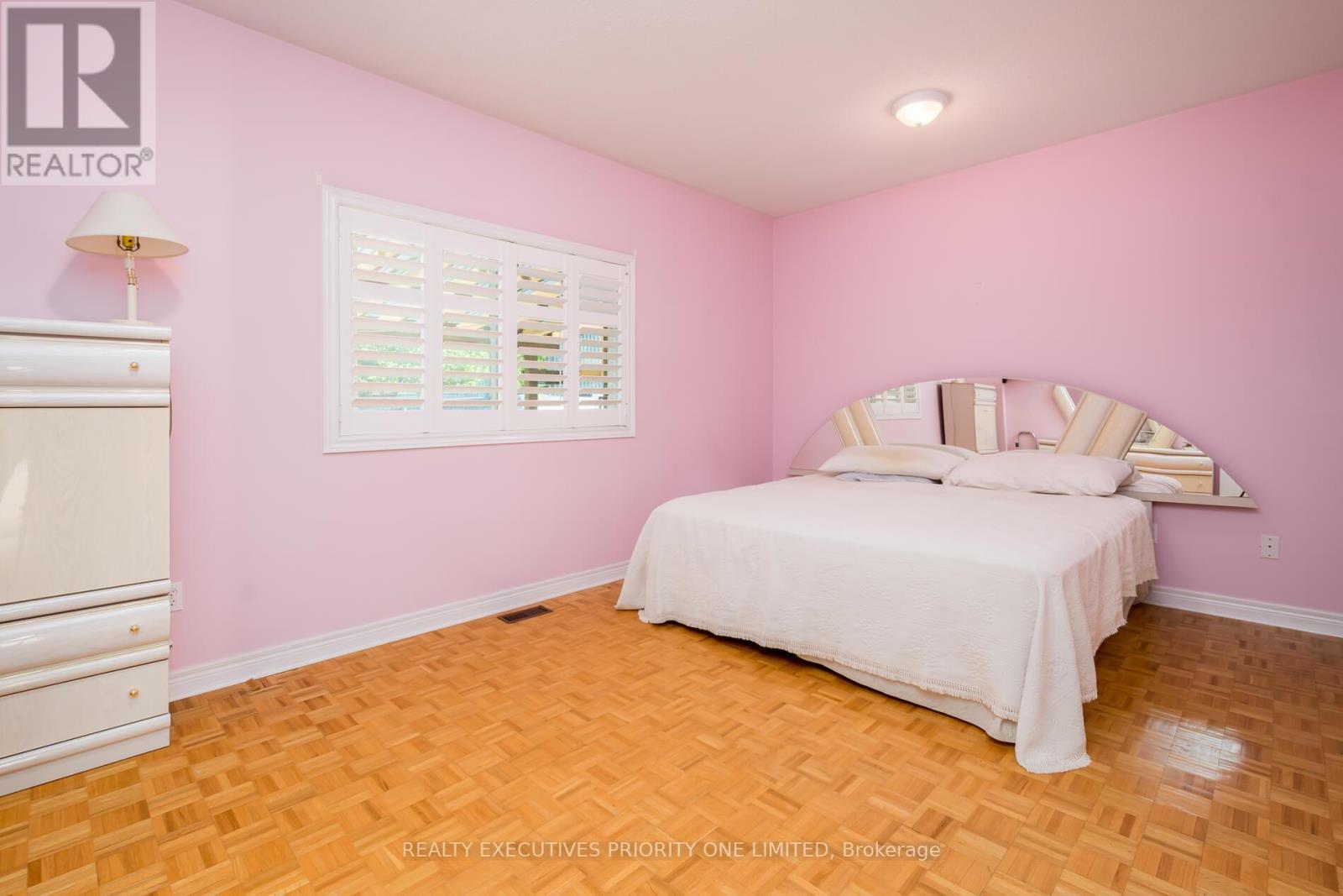 64 Brasswinds Court, Vaughan, Ontario  L4L 9C6 - Photo 16 - N12433772