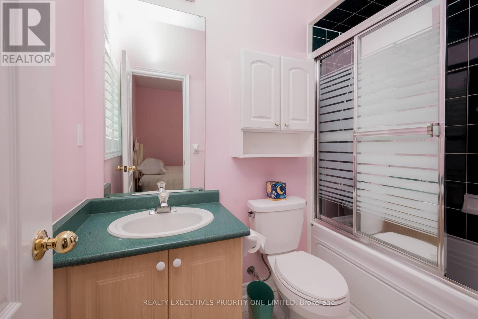 64 Brasswinds Court, Vaughan, Ontario  L4L 9C6 - Photo 18 - N12433772