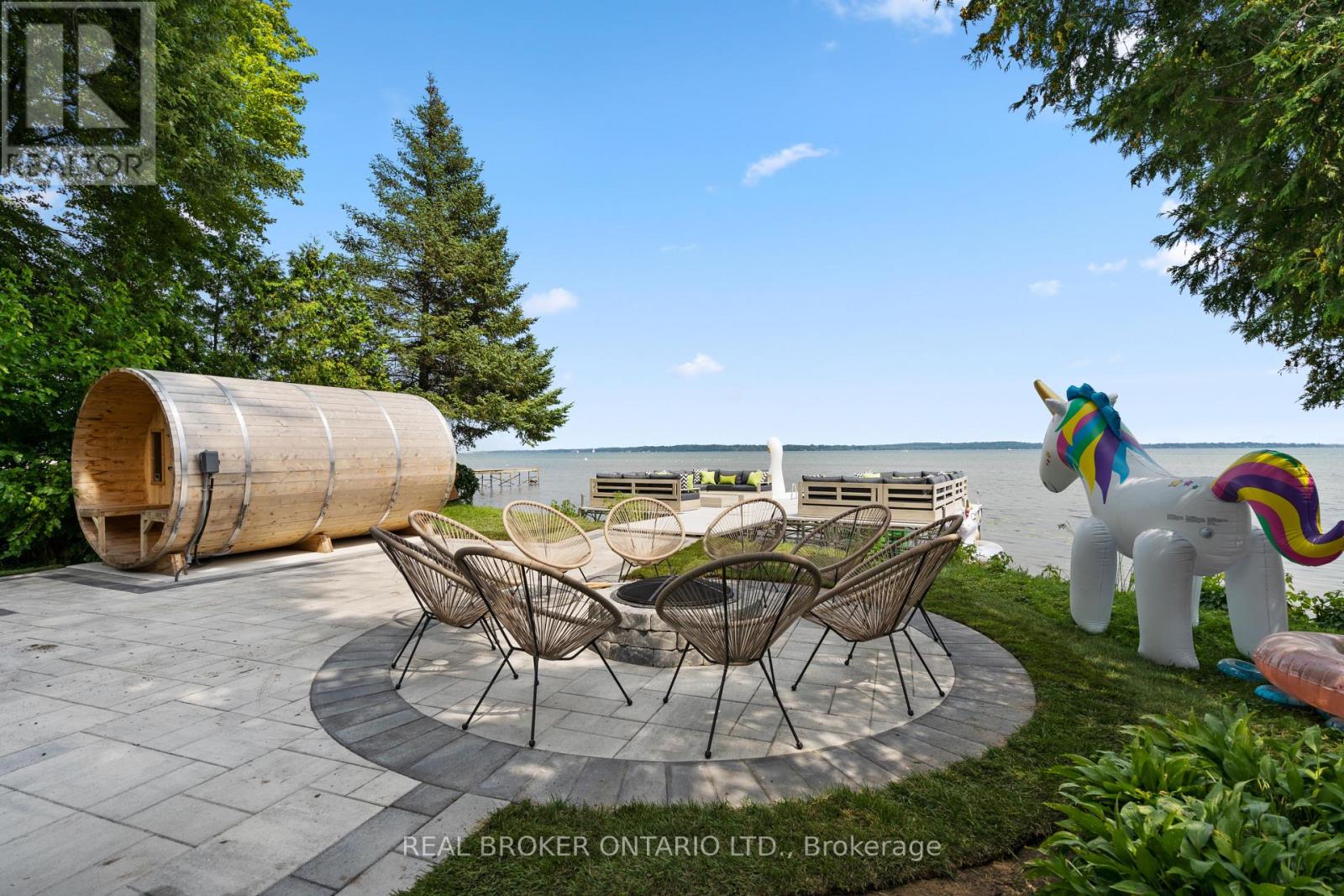 943 Barry Avenue, Innisfil, Ontario  L0L 1W0 - Photo 28 - N12433776