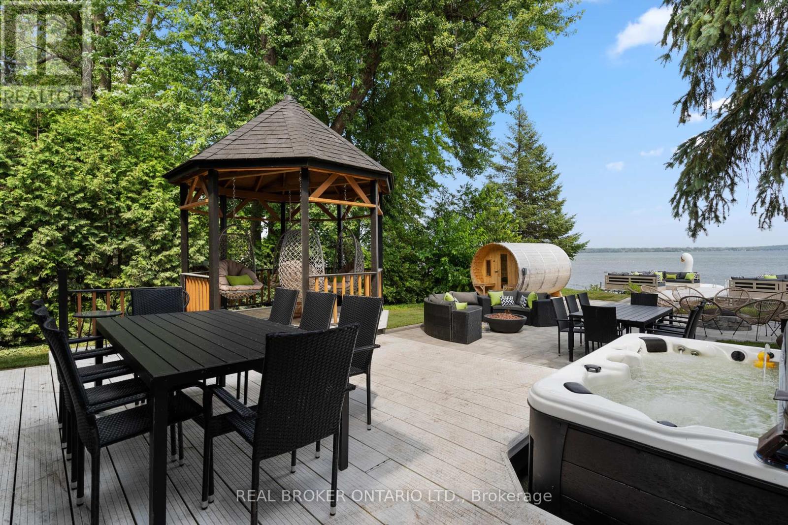 943 Barry Avenue, Innisfil, Ontario  L0L 1W0 - Photo 29 - N12433776