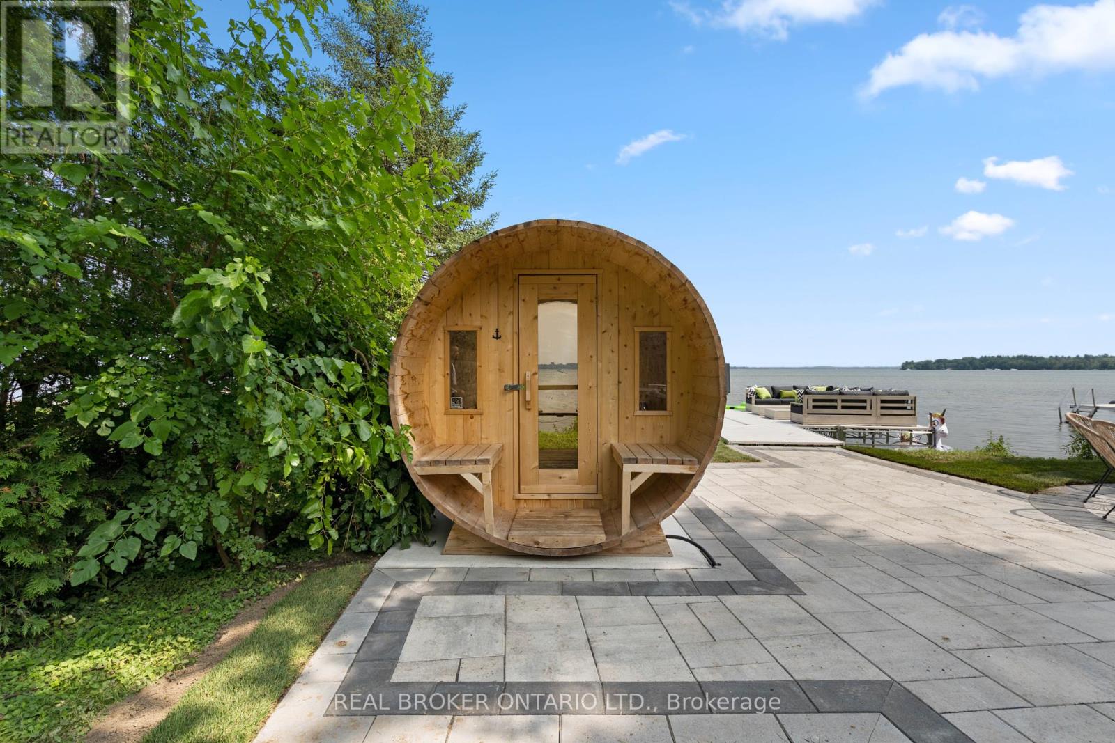 943 Barry Avenue, Innisfil, Ontario  L0L 1W0 - Photo 44 - N12433776